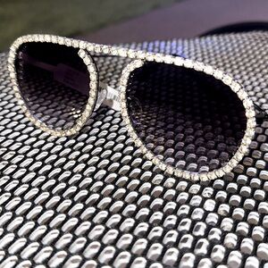 Glamorous Black and Silver Aviator Sunglasses with Sparkling Accents O/S